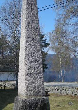 Minnesmerke over Eivind Lande