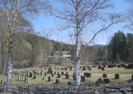 Kirkegård øst for riksvei 9