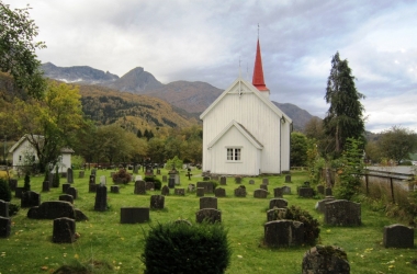 Austefjord kirke