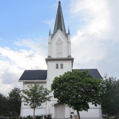 Bakke kirke