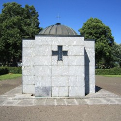 Mausoleum for Sam Eyde