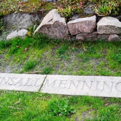 Clemensalmenningen — Middelaldergateløp markert i stein