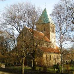 Gamle Aker kirke