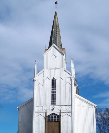 Gjerstad kirke vestfra