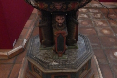 Døpefont fra Gjerstad på Folkemuseet