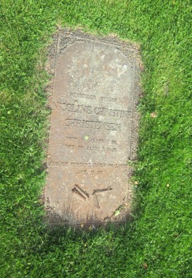 Gravhelle på kirkegården