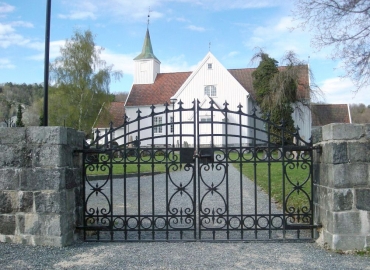 Landvik kirke