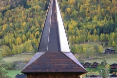Utenfor kirkegårdsmuren