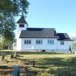 Møsstrond kirke