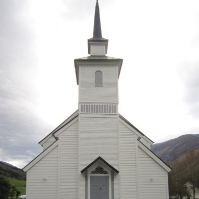 Nedstryn kirke