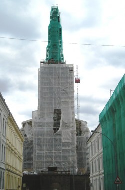 Innpakket kirke våren 2009