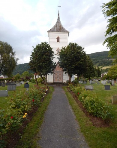 Utvik kirke