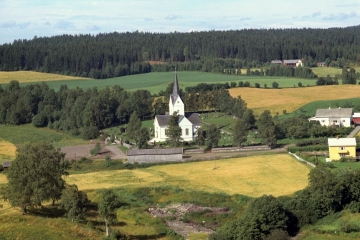Veldre kirke på flyfoto