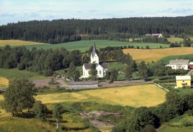 Veldre kirke på flyfoto