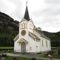 Vrådal kirke